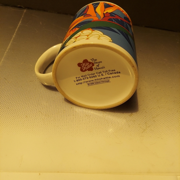 Hilo Hattie bird of paradise coffee mug - Picture 2 of 2